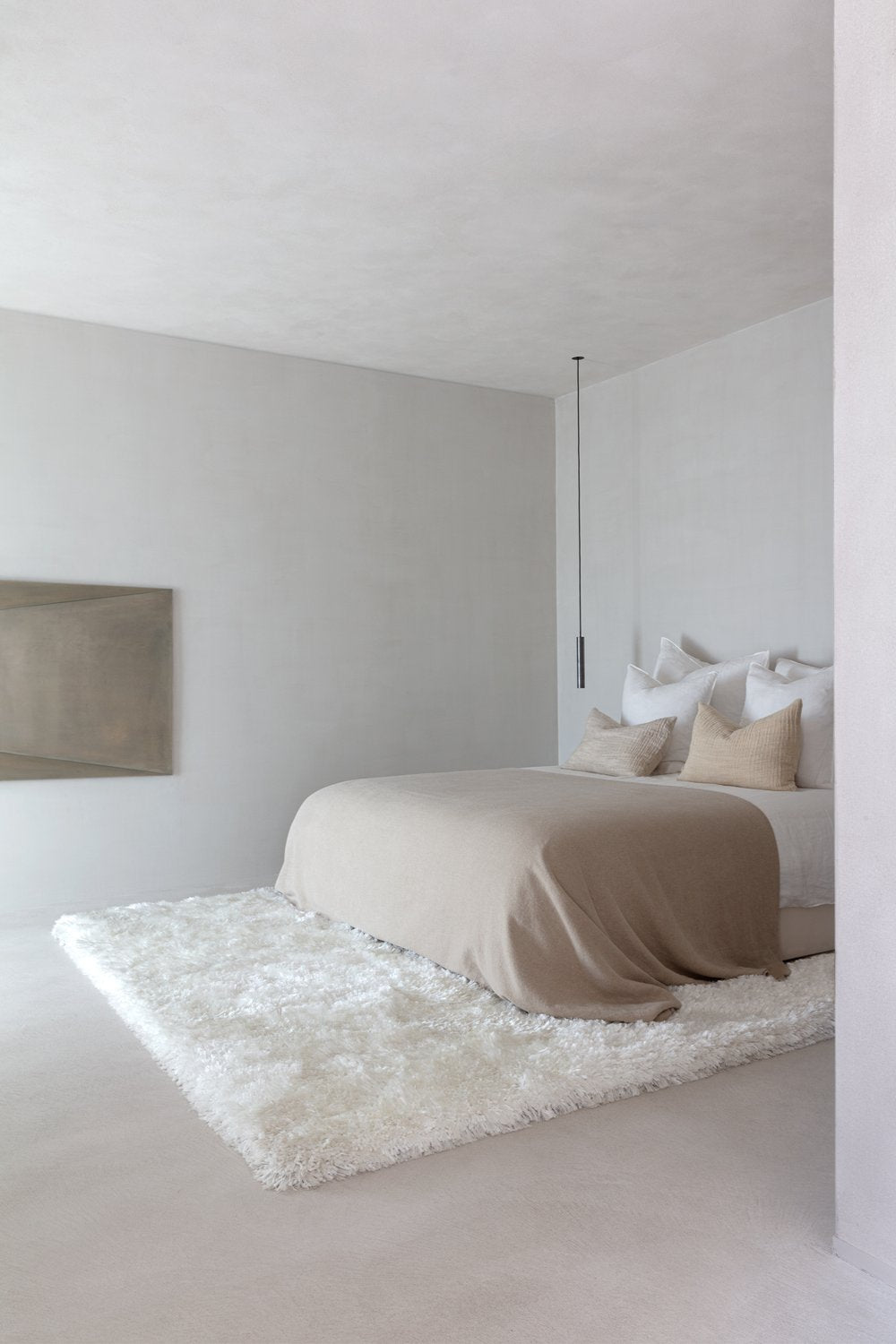Essential dos and don'ts for styling your master bedroom
